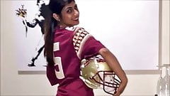 Mia Khalifa – Long Live THE LEGEND!