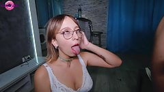 Sexy StepSister Deep Sucking Dick and had Missionary Sex