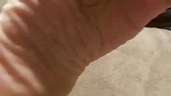 Jerk off to Miranda feet and wrinkled soles