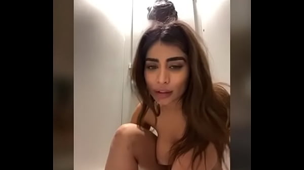 French Arab camgirl squirting in a public bathroom stall 7 min