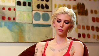 Blonde And Brunette Lesbians Have A Threesome In The Bathtub