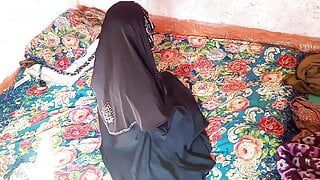 Hard fucker man sex with Pakistani ebony girl pussy and anal