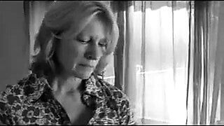 Older mistress loves to smack a young man